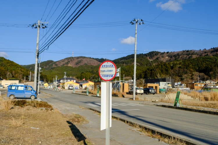 牡鹿公民館前バスのりば|牡鹿半島横断!金華山と石巻市街地を巡る1泊2日の旅(公共交通機関編)